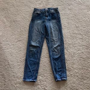 Urban Outfitters mom jeans